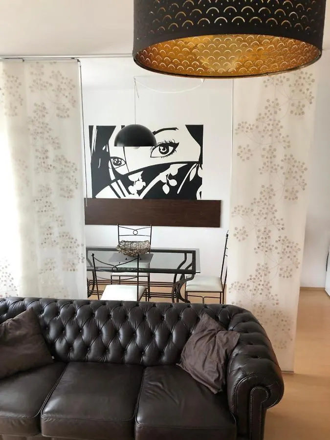 Richie Apartment Near Aquapark Praha