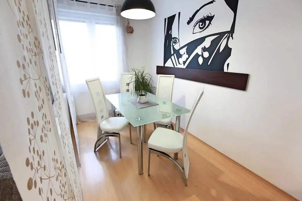 Richie Apartment Near Aquapark Praha