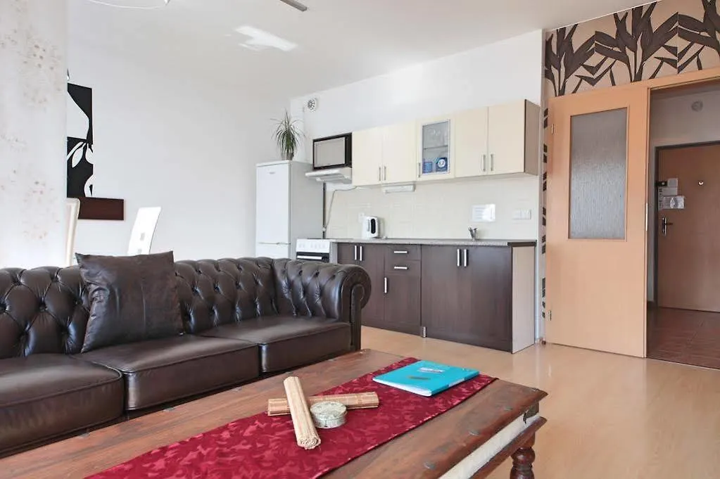 Richie Apartment Near Aquapark Praha