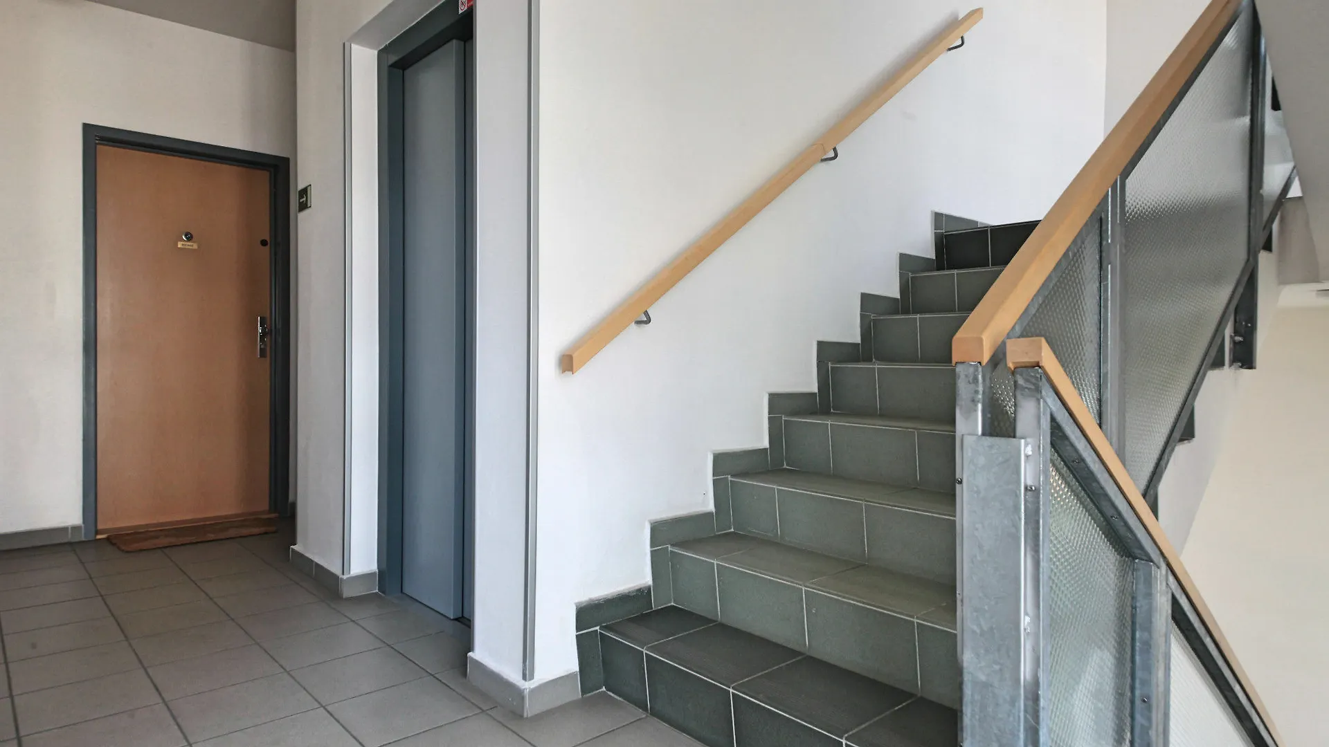 Richie Apartment Near Aquapark Prague Czech Republic